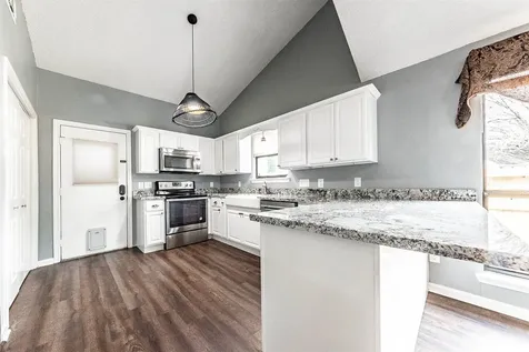 21 Hideaway Drive Friendswood TX 77546