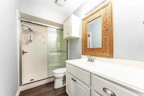 21 Hideaway Drive Friendswood TX 77546