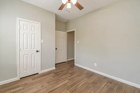 3701 Chanterway Street Bacliff TX 77518