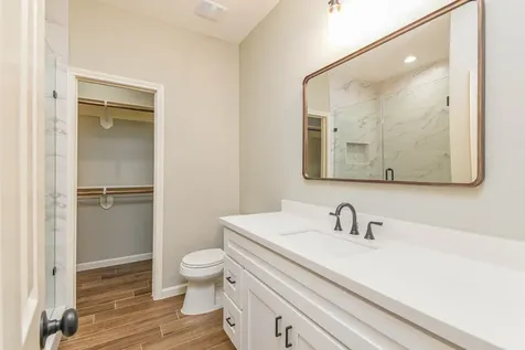 3701 Chanterway Street Bacliff TX 77518