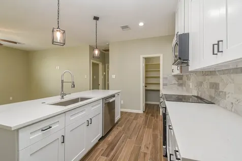 3701 Chanterway Street Bacliff TX 77518