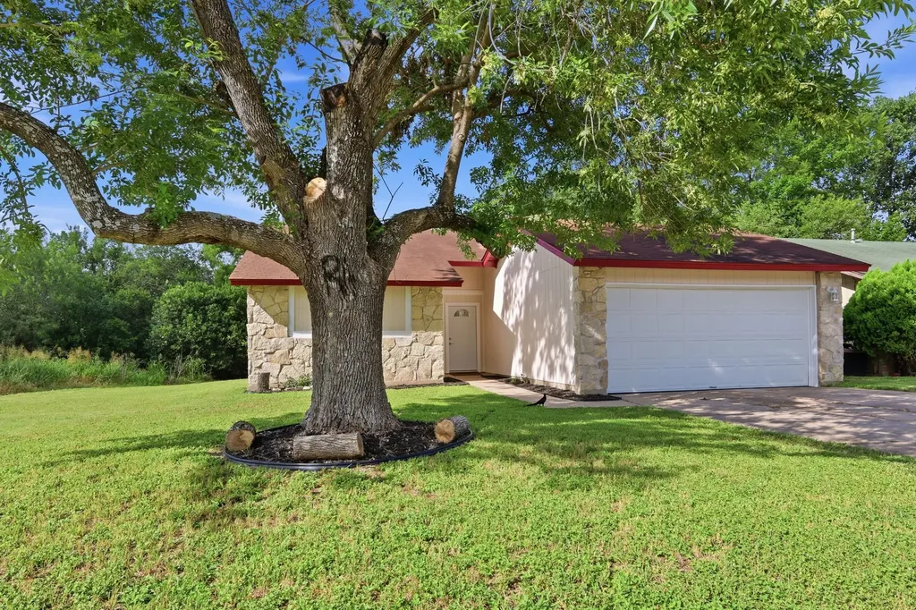 7111 Astro View Drive Austin TX 78724