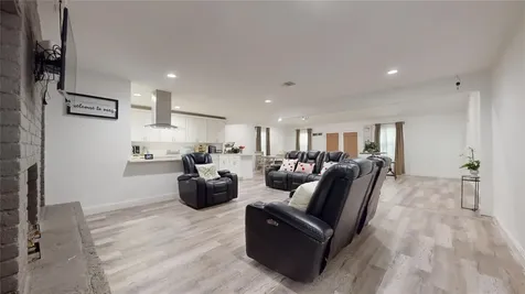 827 Dondell Street Channelview TX 77530