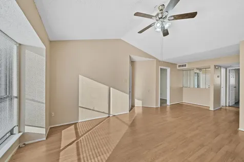 6701 Sands Point Drive 82 Houston TX 77074
