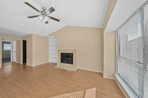 6701 Sands Point Drive 82 Houston TX 77074