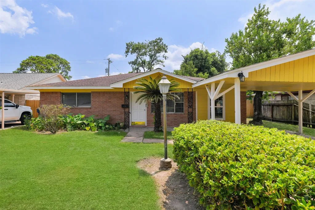7405 Carver Avenue Texas City TX 77591