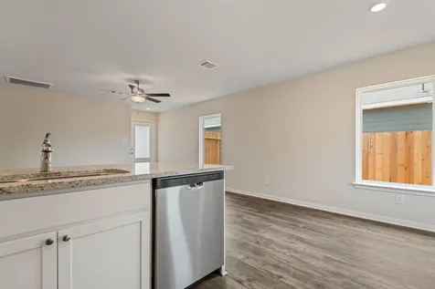 713 Jasmine Ridge Lane Waller TX 77484