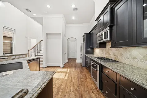 5732 Petty Street Houston TX 77007