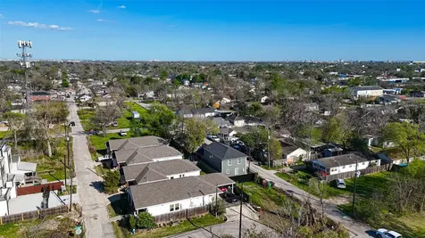 3107 Martha Street Houston TX 77026
