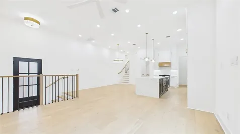 602 Jewett Street A Houston TX 77009