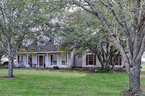 319 County Road 131a Hallettsville TX 77964