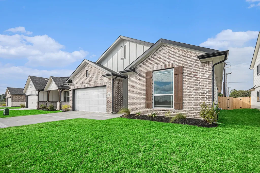 3747 Crawford Street Bay City TX 77414