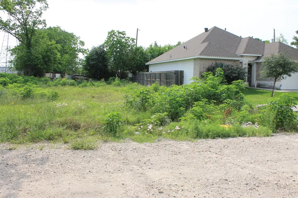 5105 Amy Street Houston TX 77028