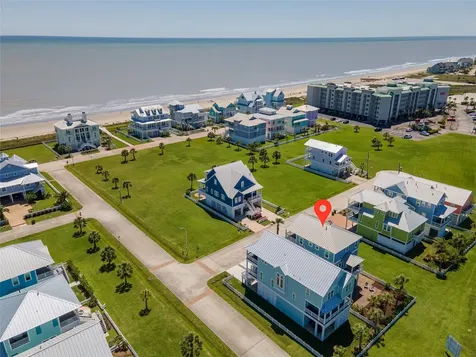 11706 Opihi Galveston TX 77554