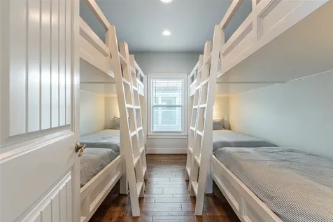 11706 Opihi Galveston TX 77554