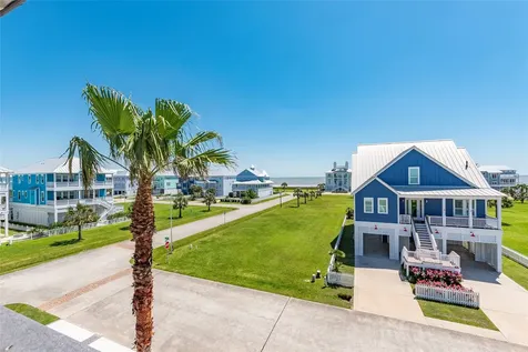 11706 Opihi Galveston TX 77554