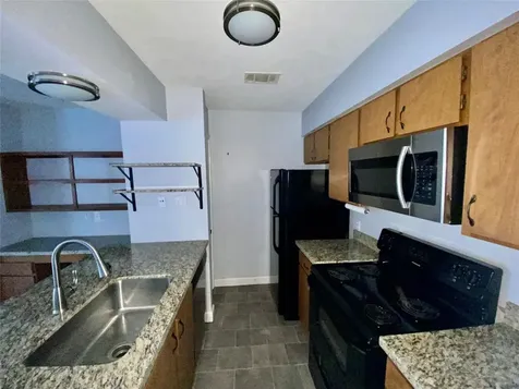 2401 Sycamore Avenue D12 Huntsville TX 77340