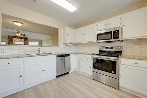 2928 Laurelridge League City TX 77573