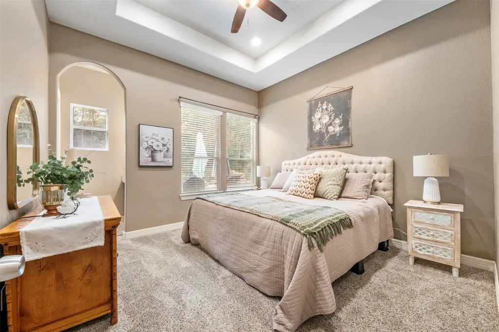 26214 Crown Court Montgomery TX 77316