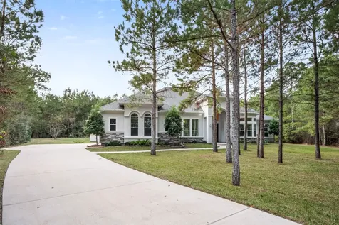 26214 Crown Court Montgomery TX 77316