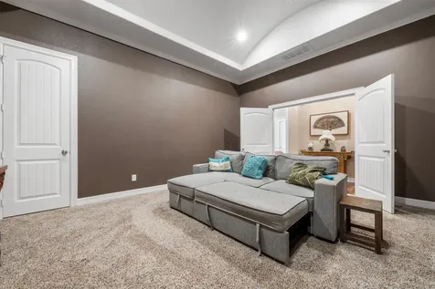 26214 Crown Court Montgomery TX 77316