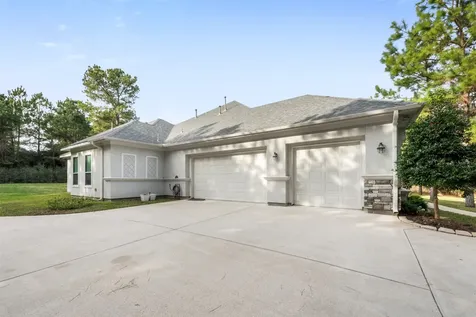 26214 Crown Court Montgomery TX 77316
