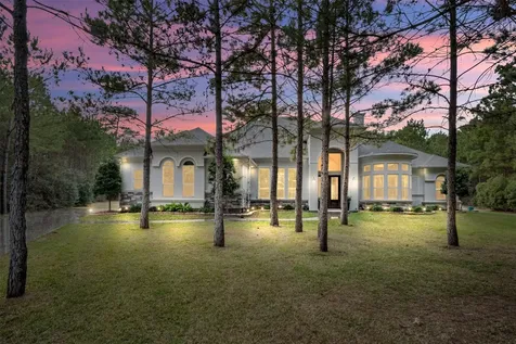 26214 Crown Court Montgomery TX 77316