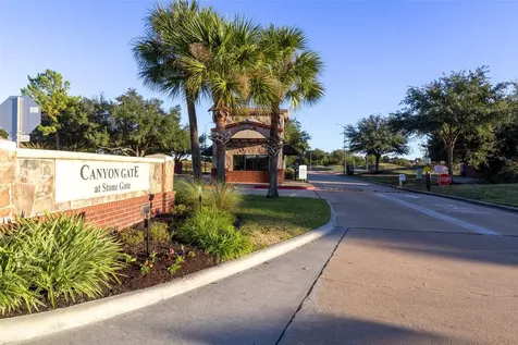 17602 S Summit Canyon Drive Houston TX 77095