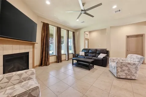 7118 Argonne Trail Sugar Land TX 77479