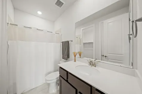 4702 Llano Loop Sugar Land TX 77479