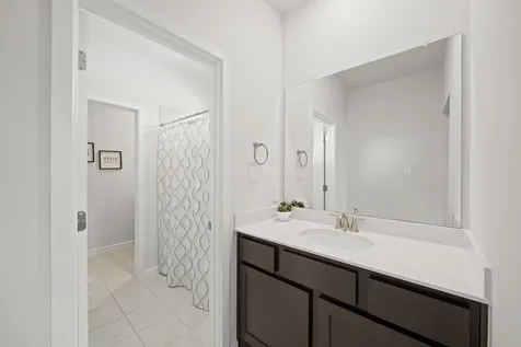 4702 Llano Loop Sugar Land TX 77479