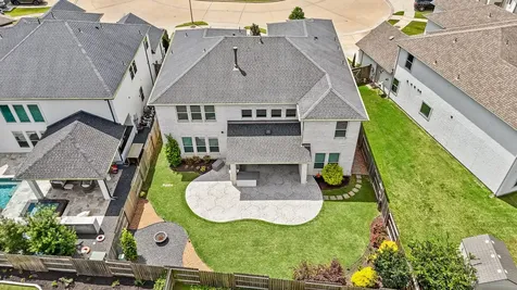 4702 Llano Loop Sugar Land TX 77479