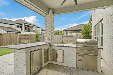 4702 Llano Loop Sugar Land TX 77479