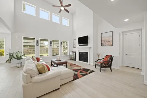 4702 Llano Loop Sugar Land TX 77479