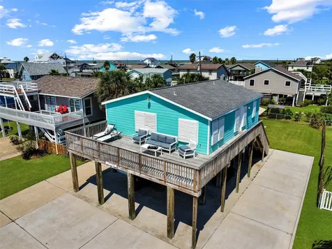 4003 Panola Drive Galveston TX 77554