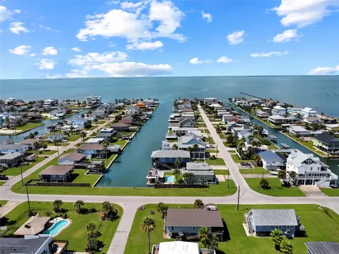4003 Panola Drive Galveston TX 77554
