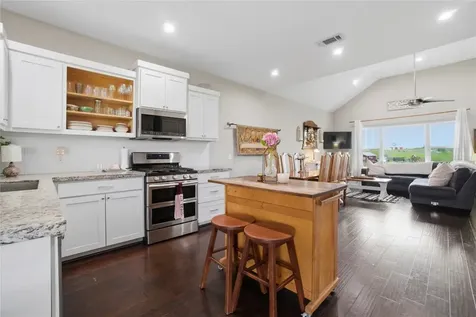5037 Horseshoe Drive Anderson TX 77830