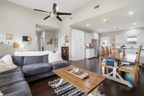 5037 Horseshoe Drive Anderson TX 77830
