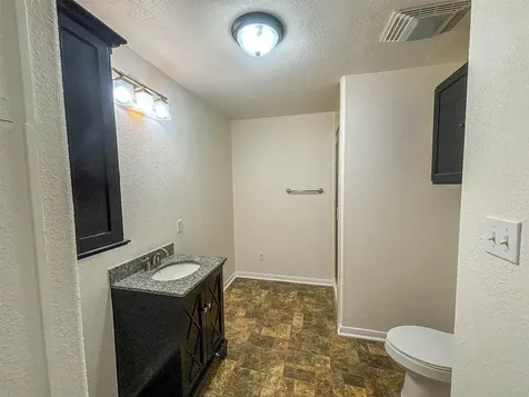 15989 State Highway 30 Richards TX 77873