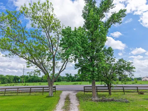15989 State Highway 30 Richards TX 77873