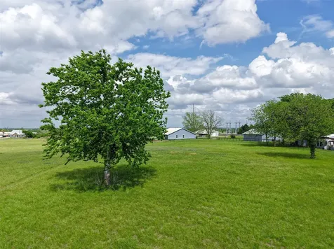 15989 State Highway 30 Richards TX 77873