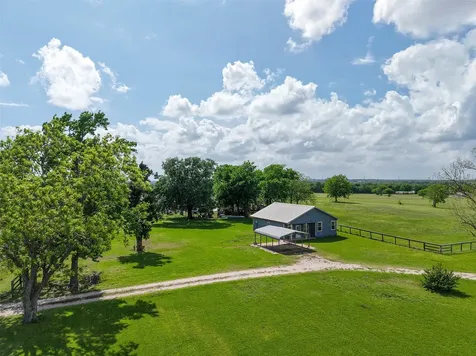 15989 State Highway 30 Richards TX 77873