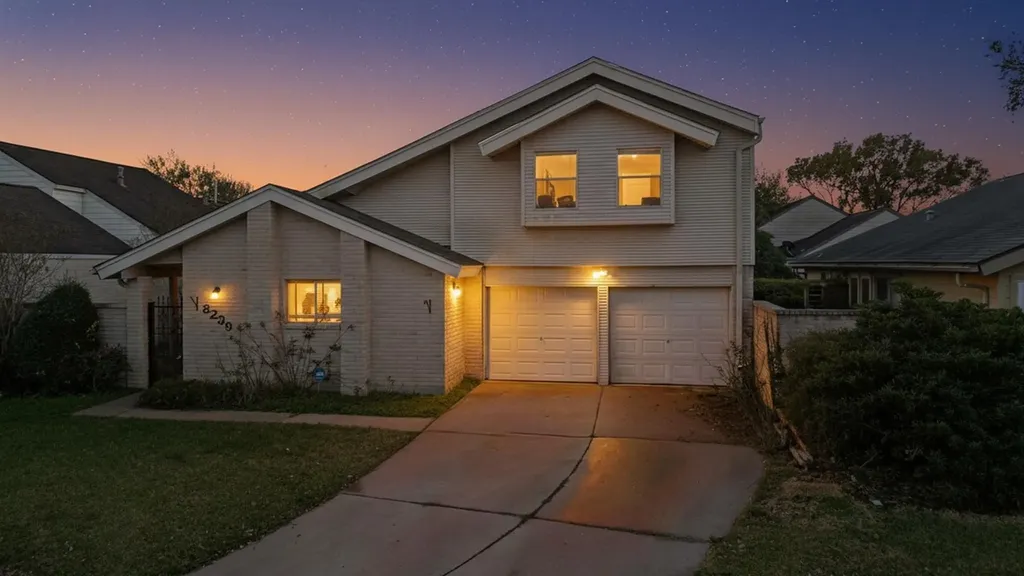 8239 Twin Tree Lane Houston TX 77071