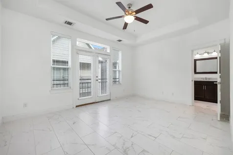 902 W 20th Street C Houston TX 77008