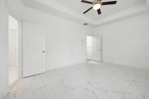 902 W 20th Street C Houston TX 77008