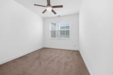 902 W 20th Street C Houston TX 77008