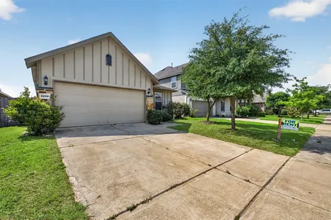 5202 Rue Dela Croix Drive Katy TX 77493