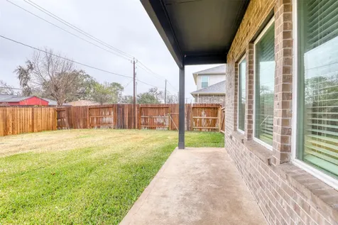 420 Magnolia Street Richwood TX 77566