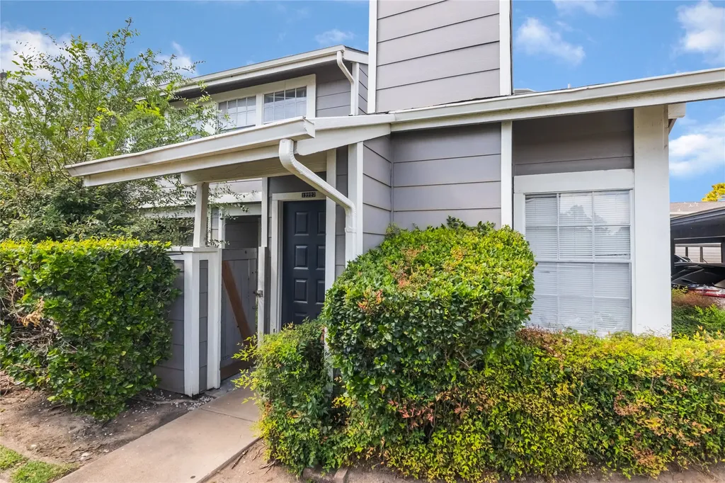 12227 Sandpiper Drive 122 Houston TX 77035
