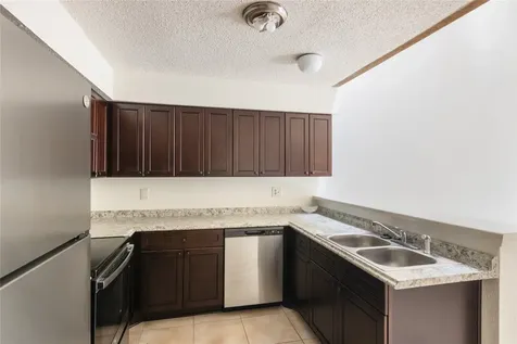 12227 Sandpiper Drive 122 Houston TX 77035